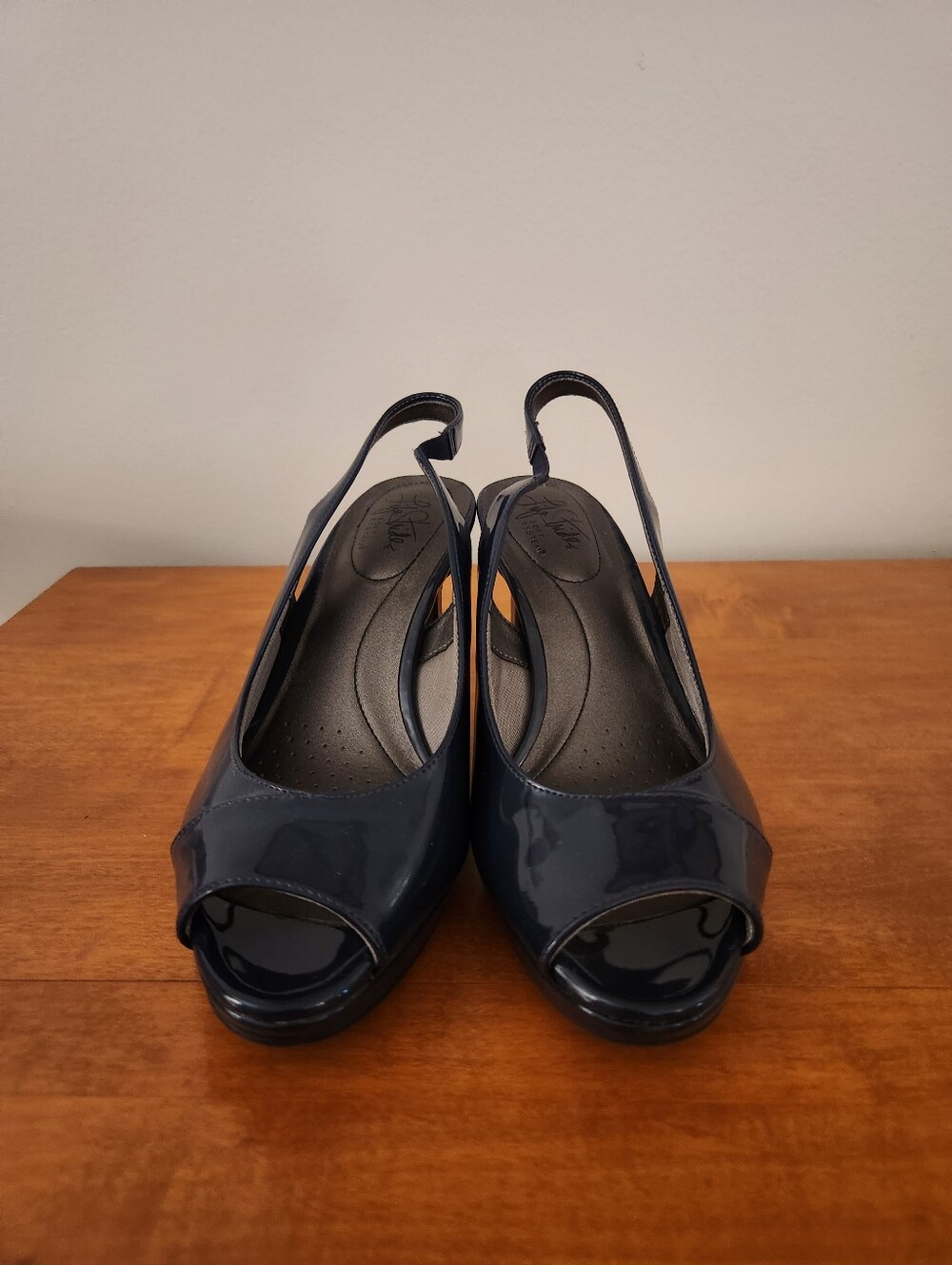 Life Stride Navy Patent Leather Peep Toe Slingback Heels - Size 8.5M